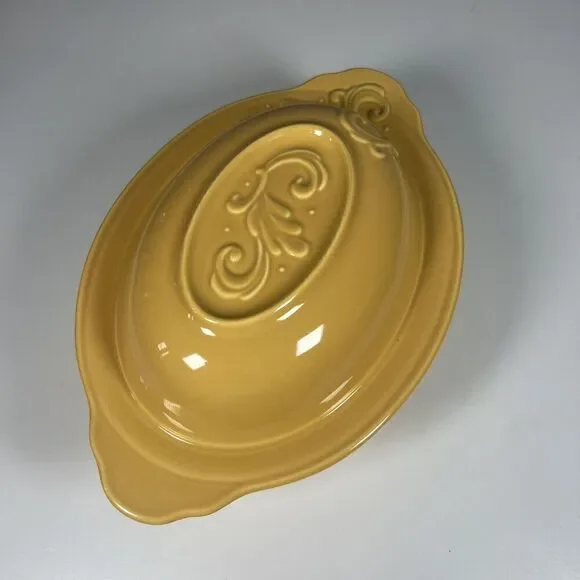 Pfaltzgraff WEIR IN YOUR KITCHEN Yellow Casserole Baking Dish With Lid - Picture 6 of 9